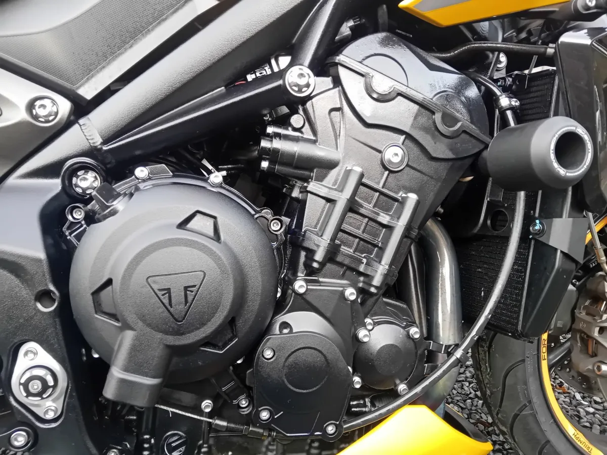 Triumph Speed Triple 765 rs 2023 - Image 4