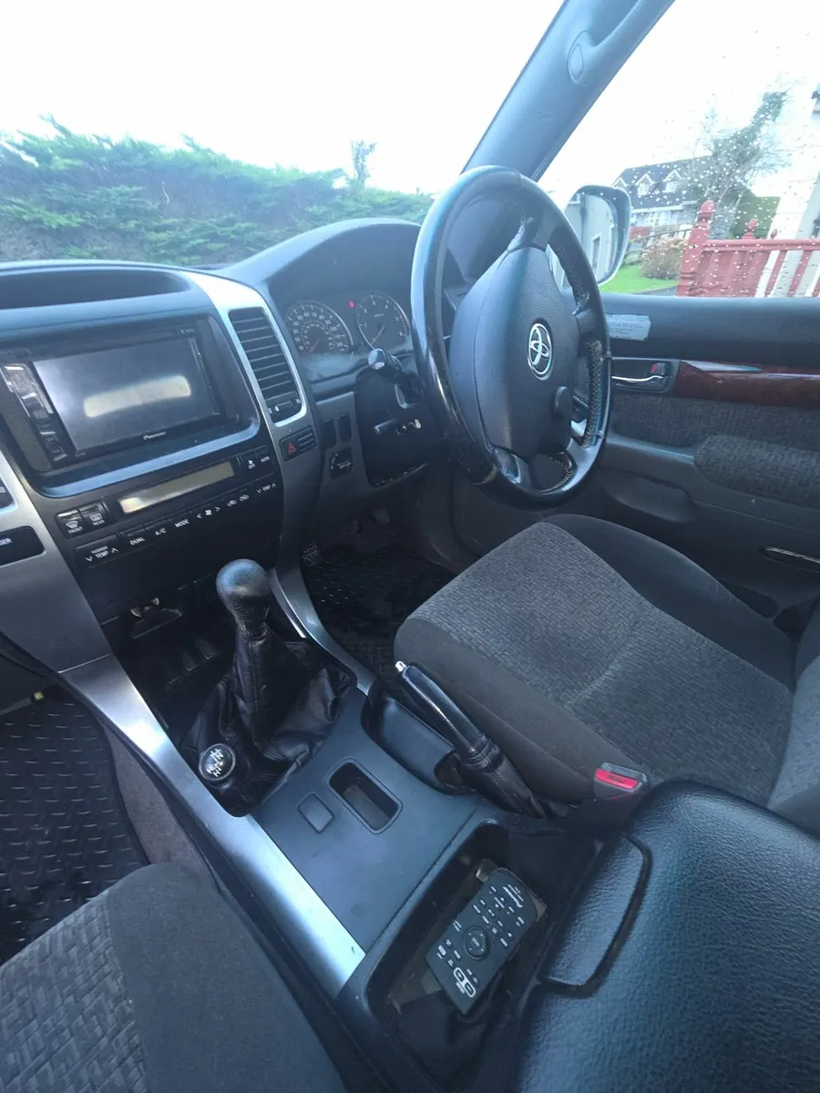 Toyota Land Cruiser 2007 - Image 2