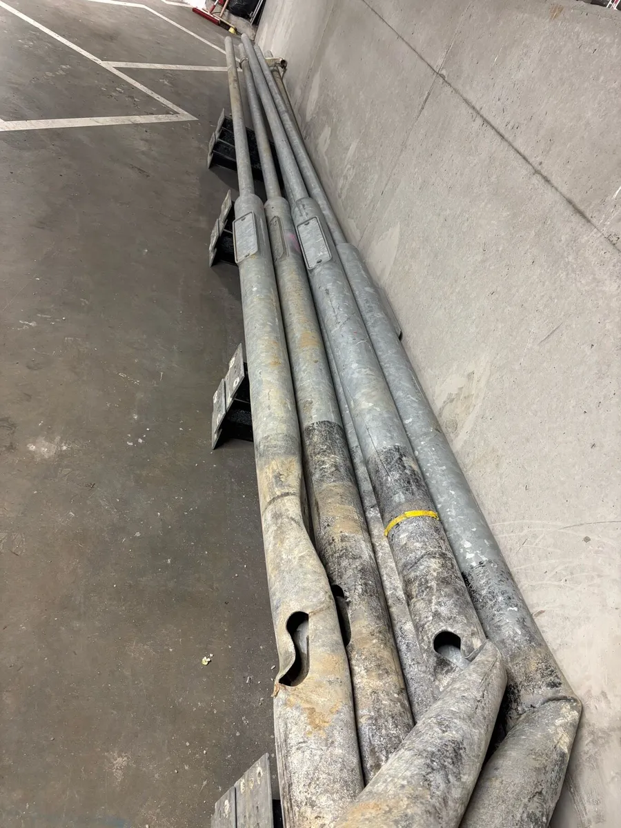 Street lights/light posts *LED* - Image 3