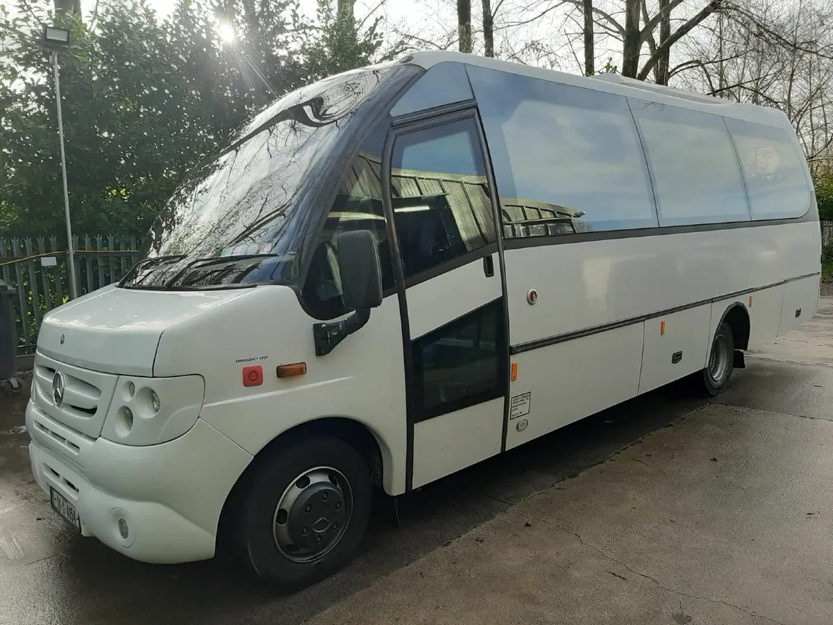 Mercedes-Benz Other 2008 - Image 2