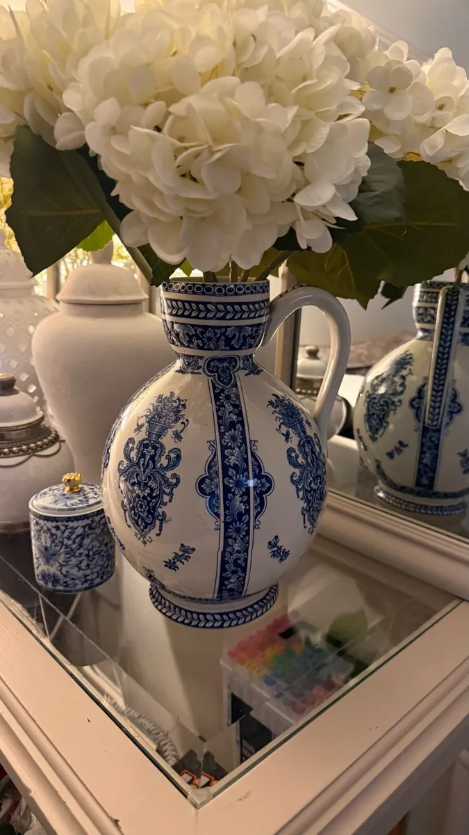 Blue and white chinoiserie antique jug vase - Image 2