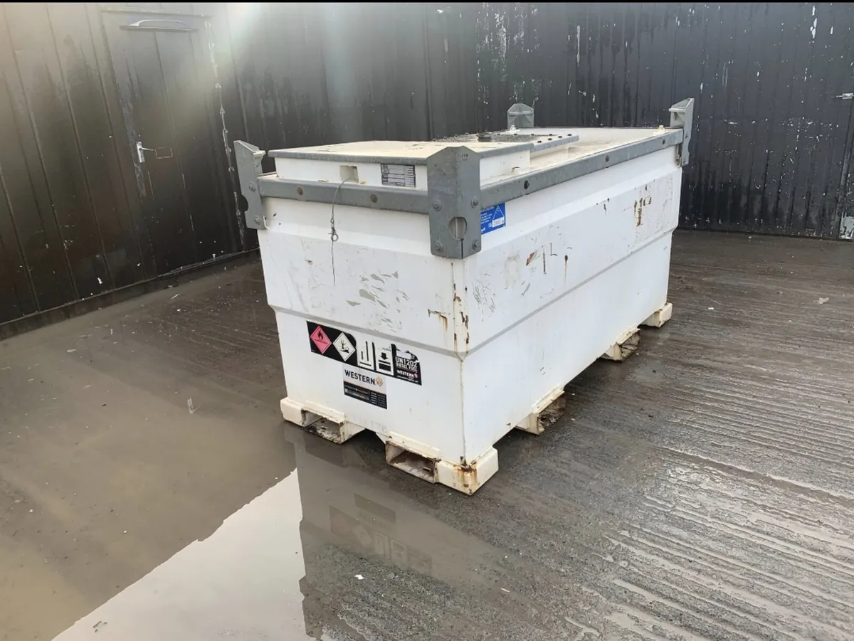 2000 Litre  Static Western Fuel Bowser - Image 1