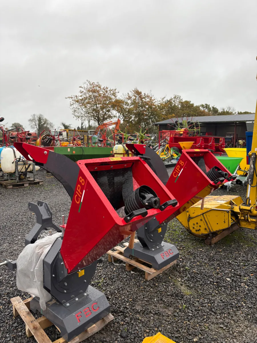 Wood Chipper - Image 1