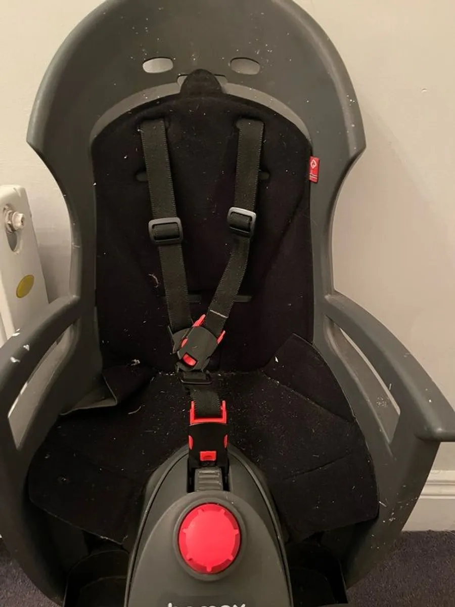 Child bike seat - Image 1