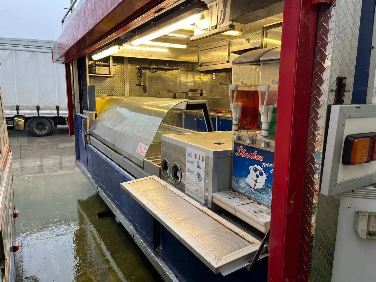 Catering Trailer - Image 1