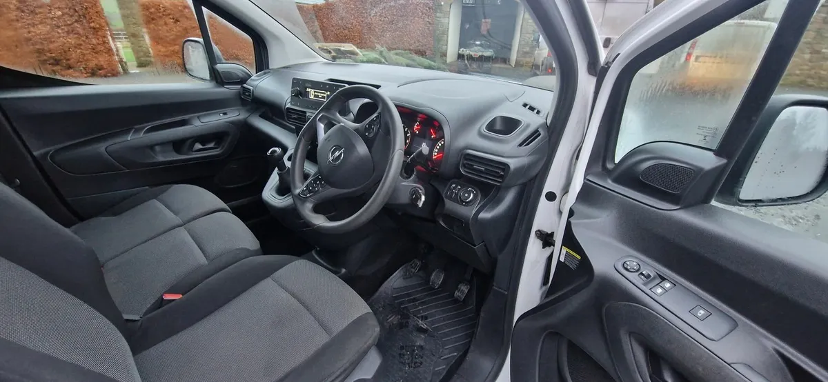 Opel Combo 2021 - Image 4