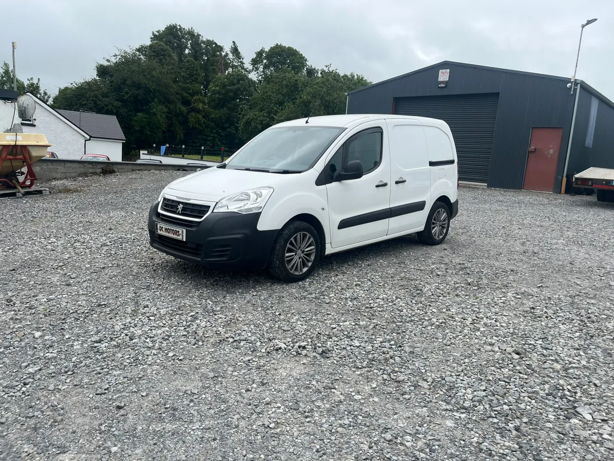 2017 peugeot partner 3 seater - Image 4