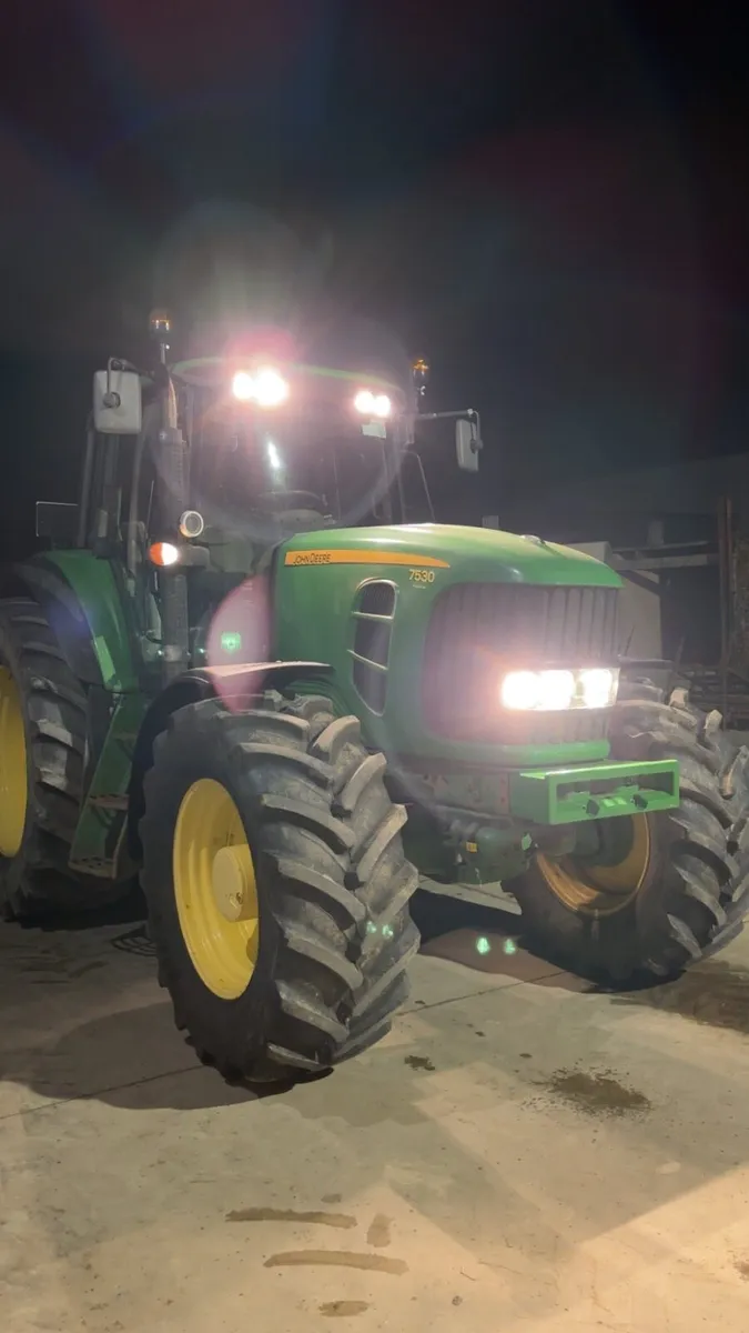 John Deere 7530 - Image 3