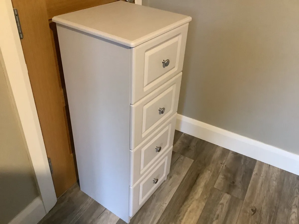 New chest of drawers - Image 4