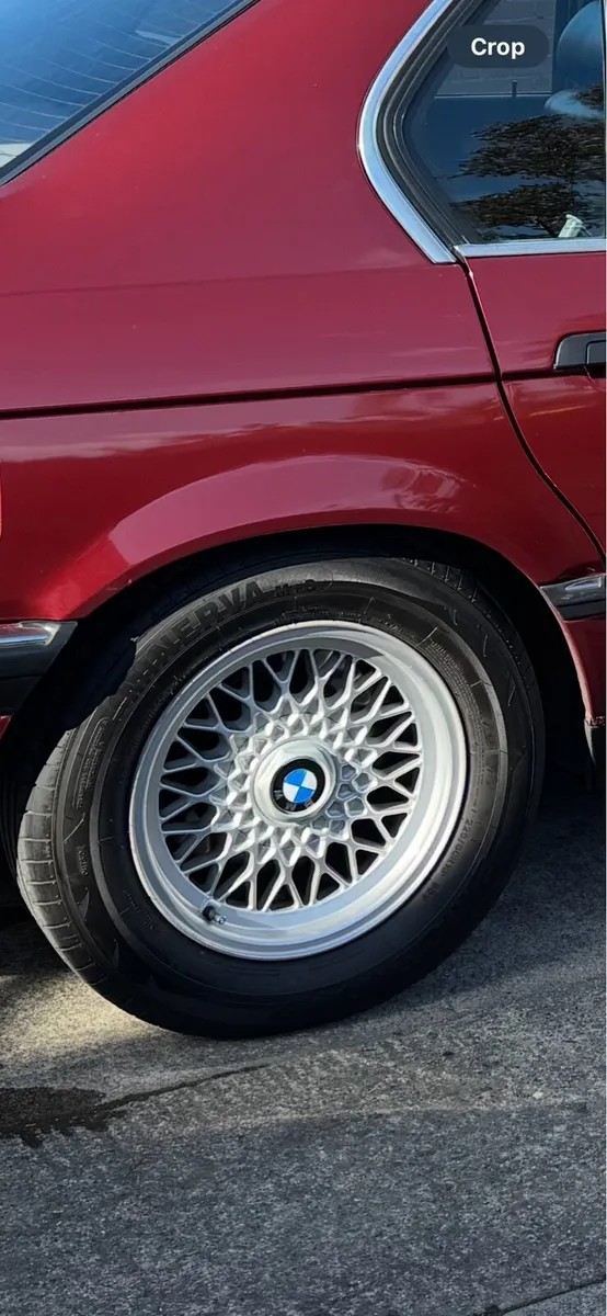 Bmw alloys with very good tires - Image 2