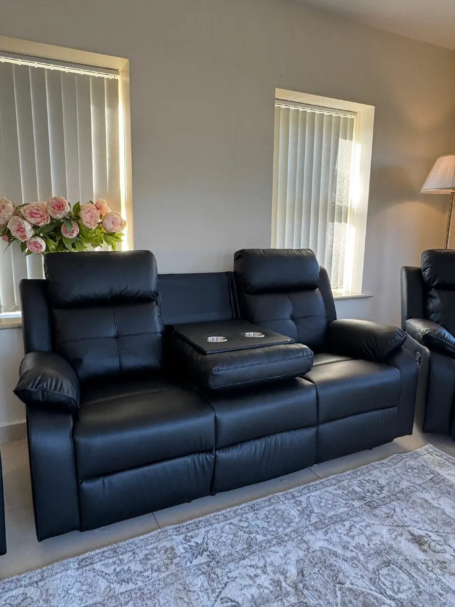 Leather sofas - Image 3