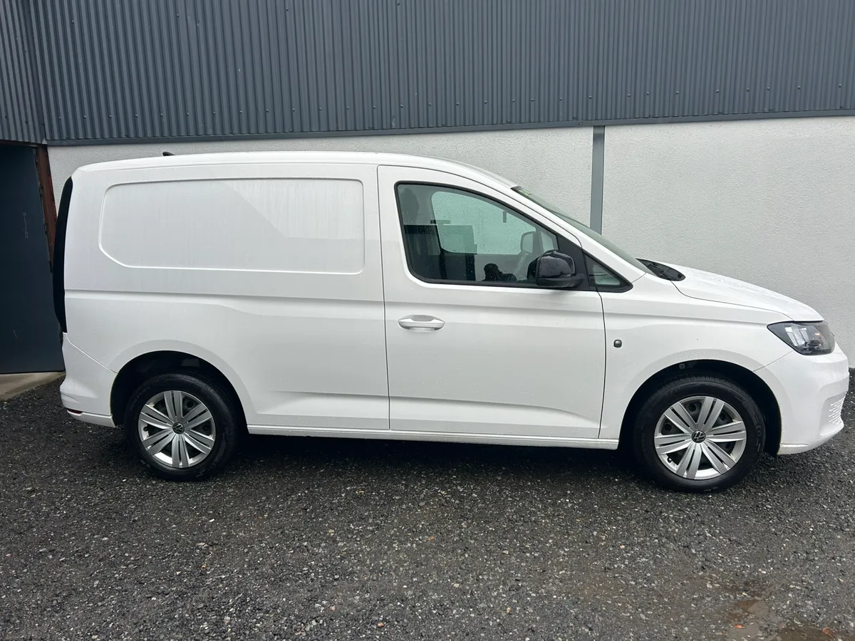2021 Volkswagen Caddy - A/C 2.0 Tdi - Image 3