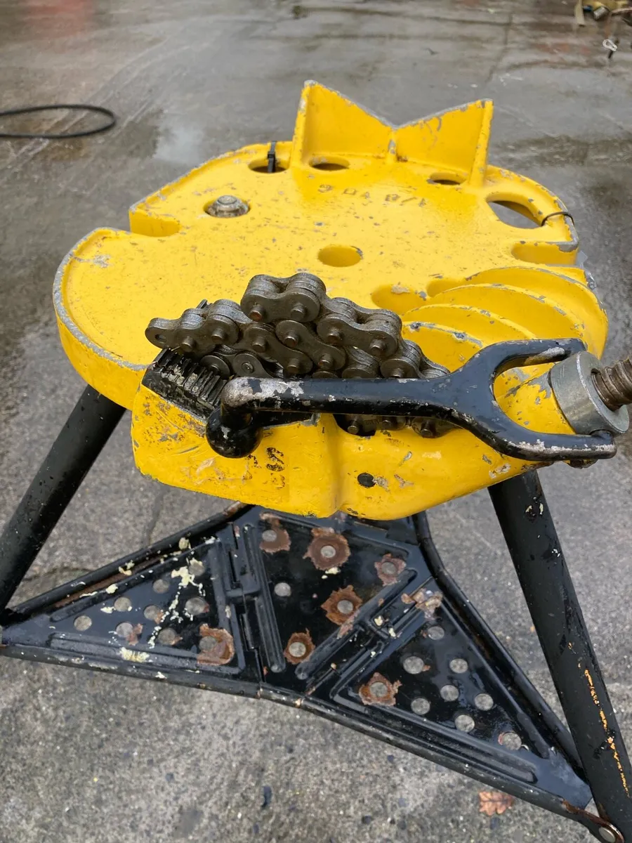 Rems Plumbers pipe stand - Image 4