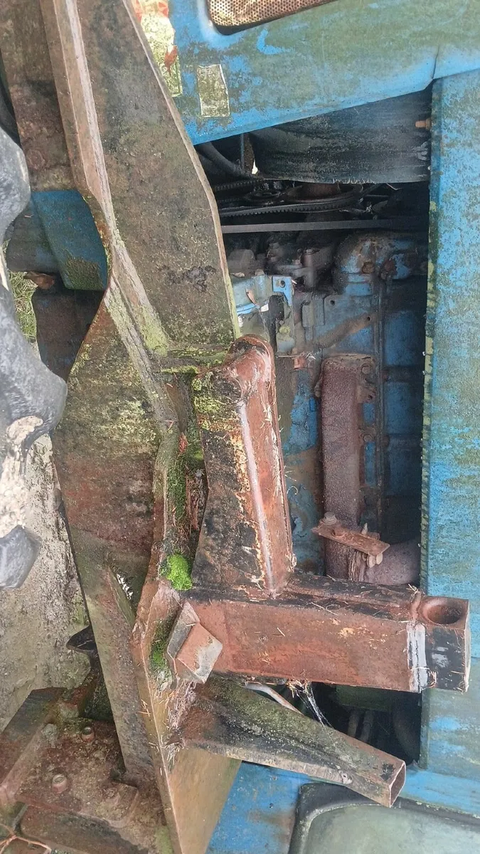 Condor  front loader - Image 3