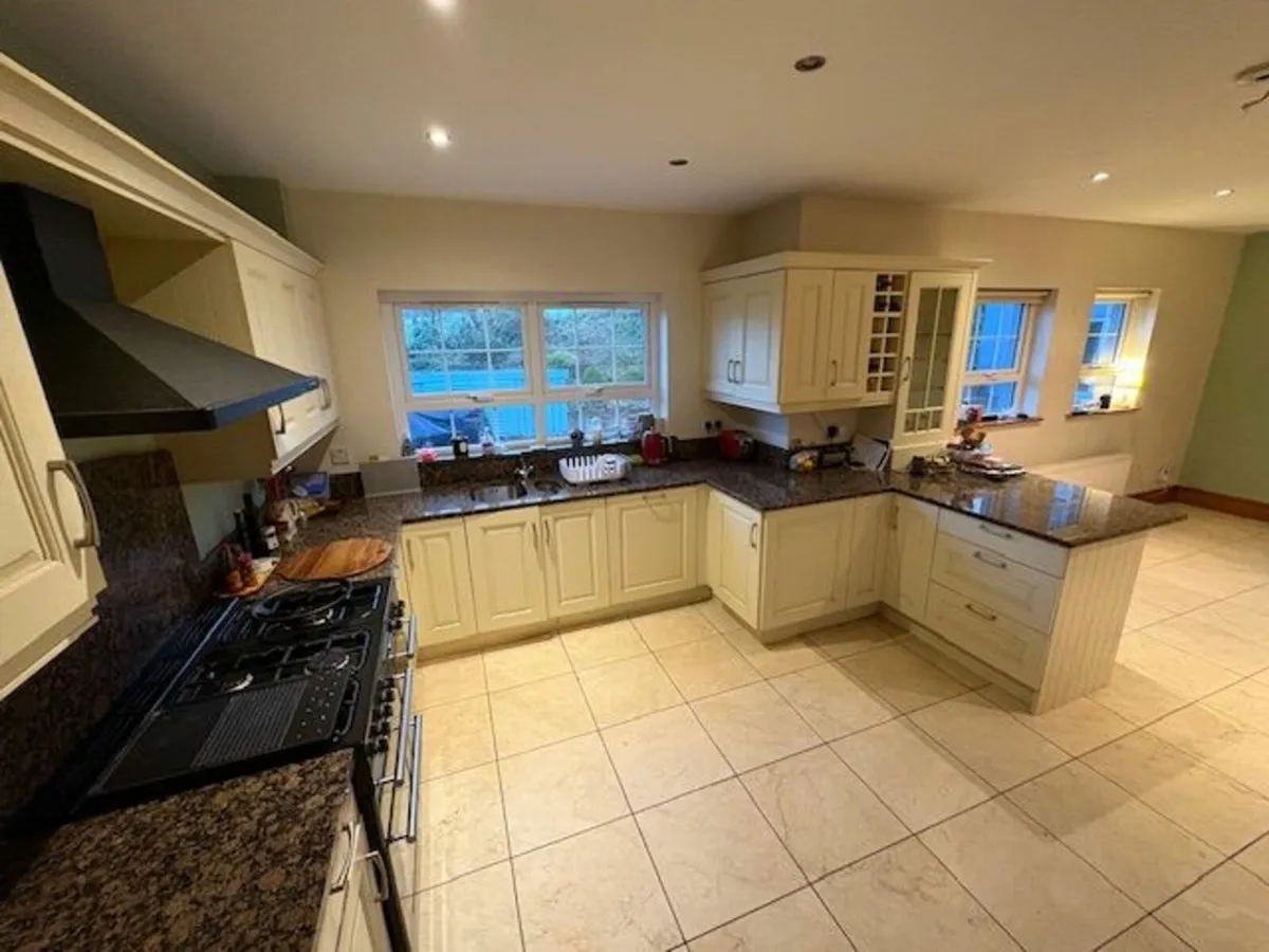 Oak kitchen - Image 3