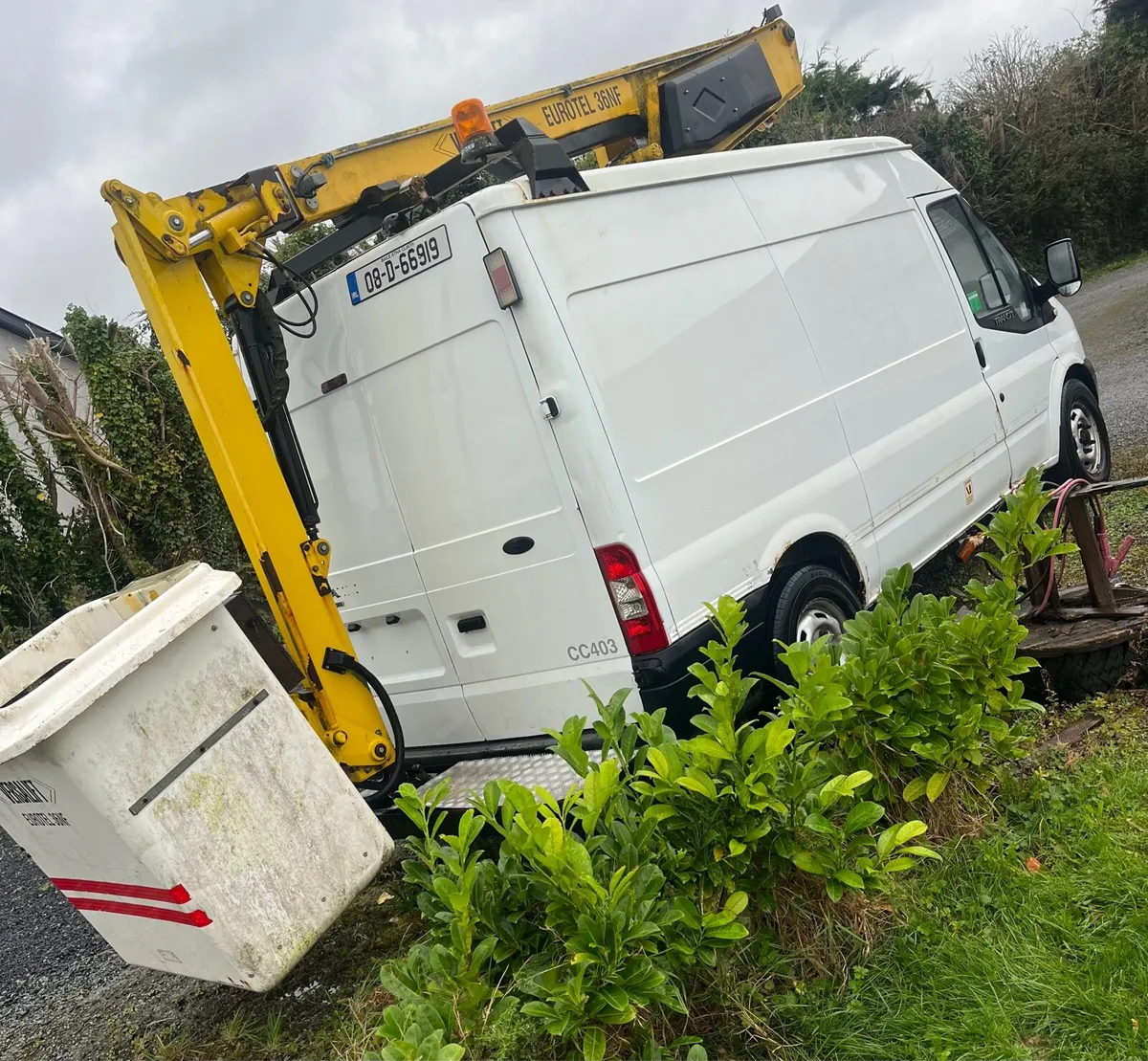 2008 Ford Transit Cherry Picker Hoist - Image 4