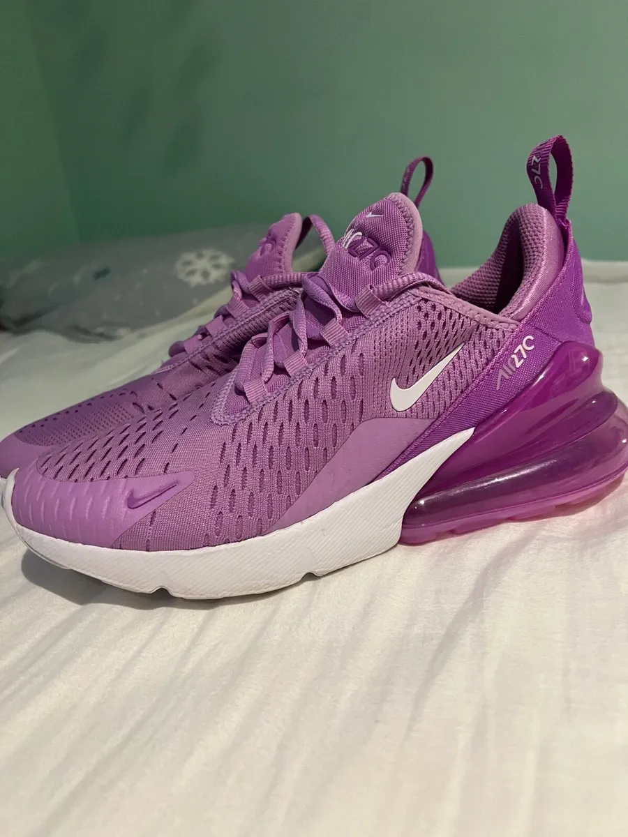 Rare Nike 270 Girls Size 5 - Image 1