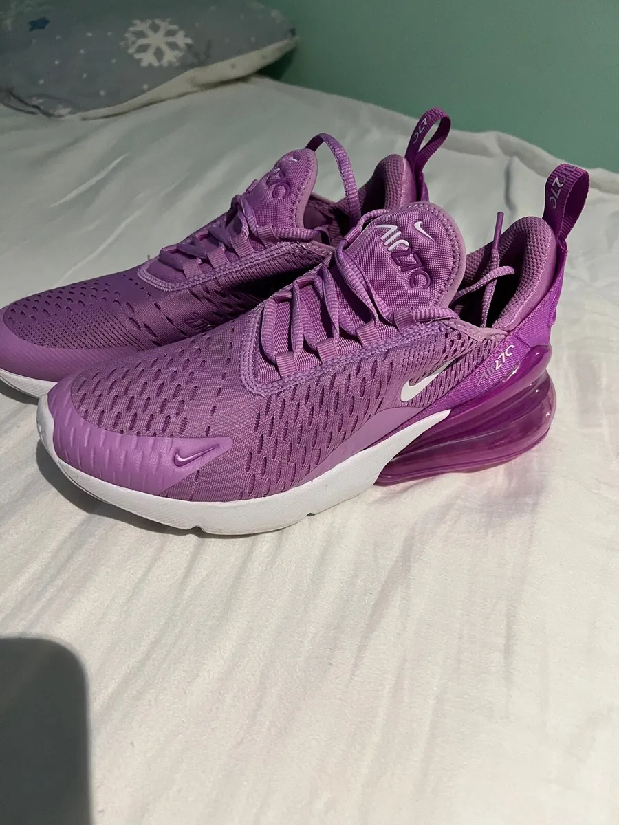 Rare Nike 270 Girls Size 5 - Image 2