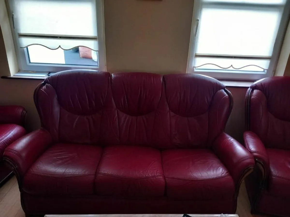 THREE PIECE SITTING ROOM SUITE - Image 4