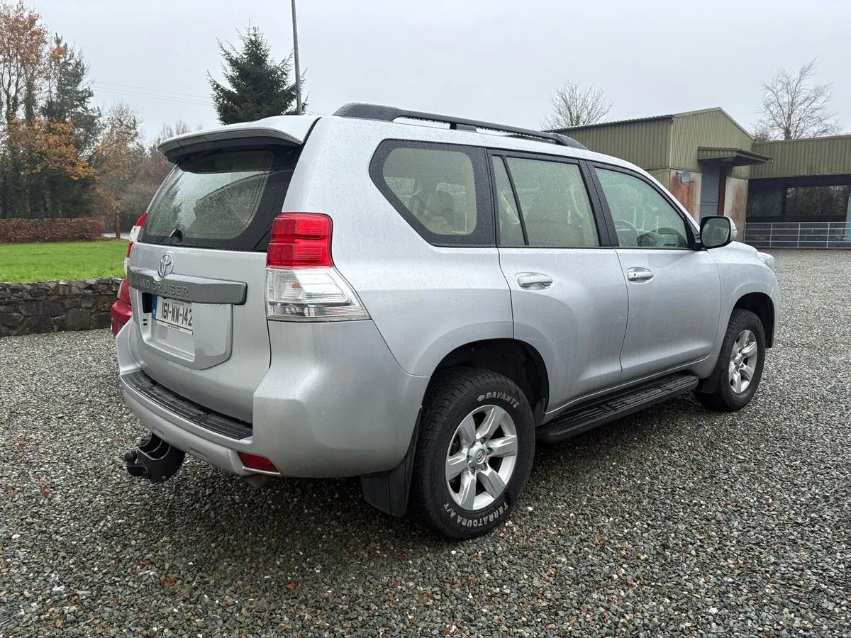 Landcruiser Business class - Image 2