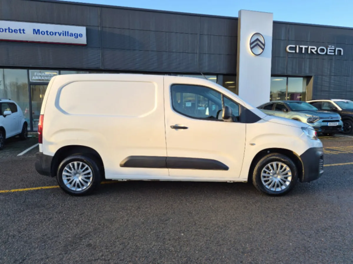 Citroen Berlingo K9 LX 1.5 Bluehdi 75 650KG M 3 - Image 2