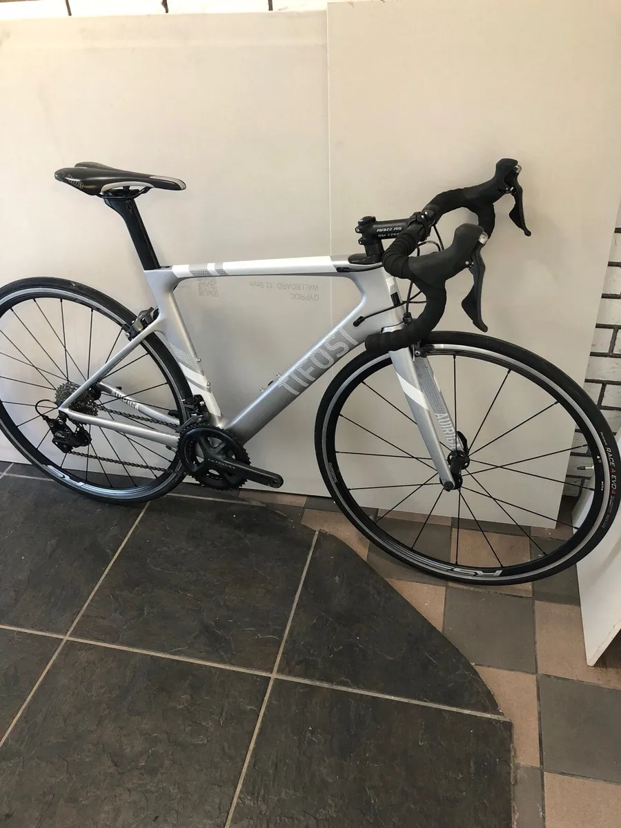 Tifosi Auriga carbon bike - Image 1