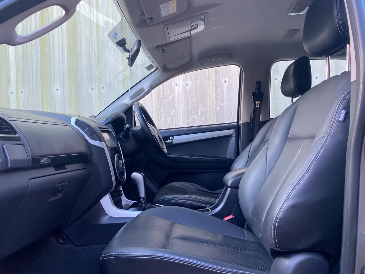 Isuzu D-Max 2019//AUTOMATIC//VAT INVOICE// - Image 4