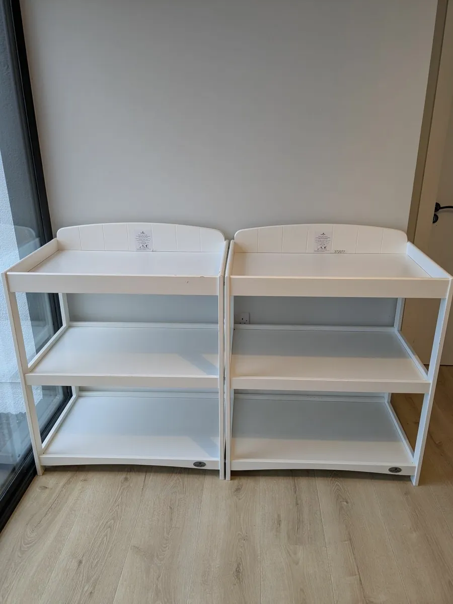 Babylo Sienna Open Changer White X 2 - Image 1