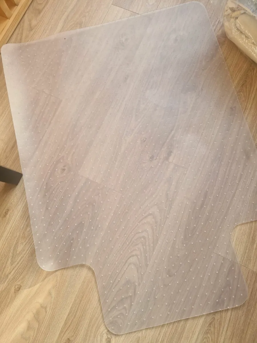 Chair mat/carpet protector for home office - Image 1