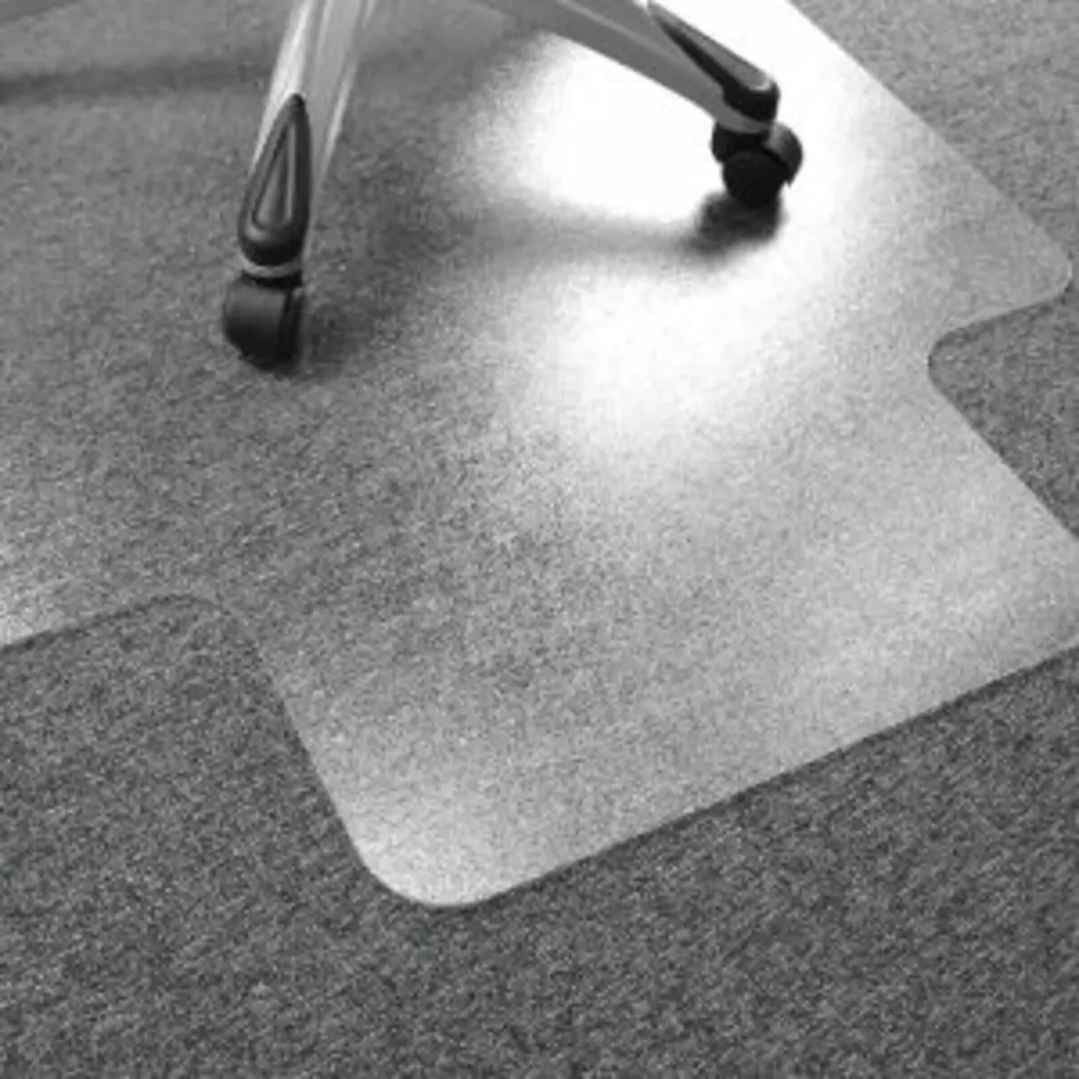 Chair mat/carpet protector for home office - Image 2