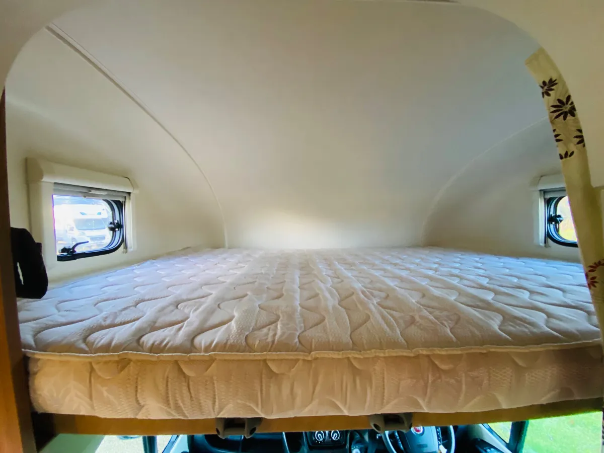 2014 SWIFT SUNDANCE 584PR R.H.D 4 Berth - Image 3