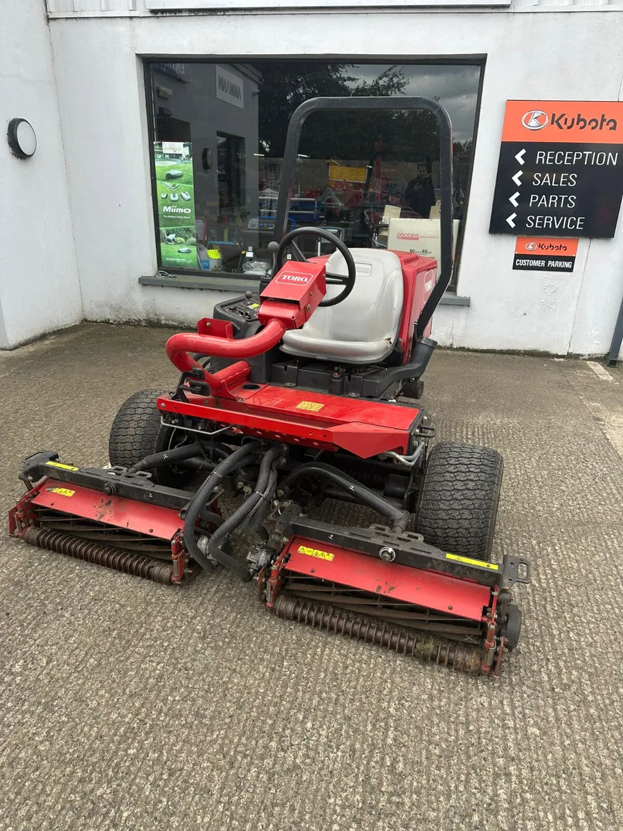 Toro sidewinder mower - Image 4