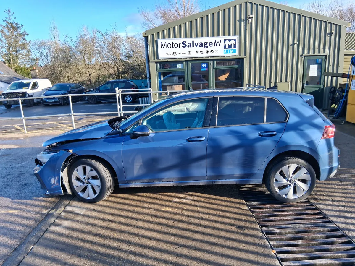 2025 VOLKSWAGEN GOLF 1.5L Petrol (for parts only) - Image 3