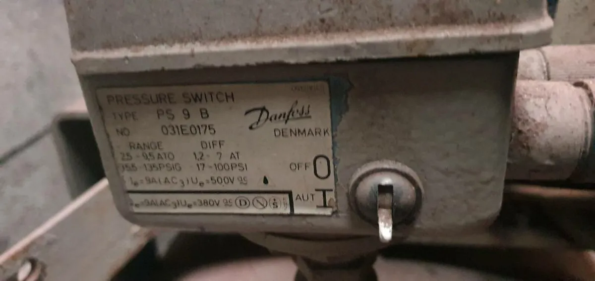 Compressor 300ltr 10HP - Image 4