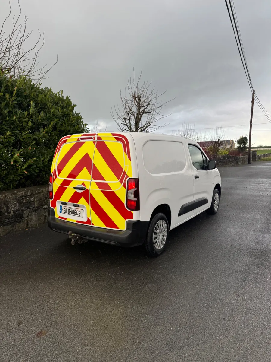 Citroen Berlingo 2021 - Image 3