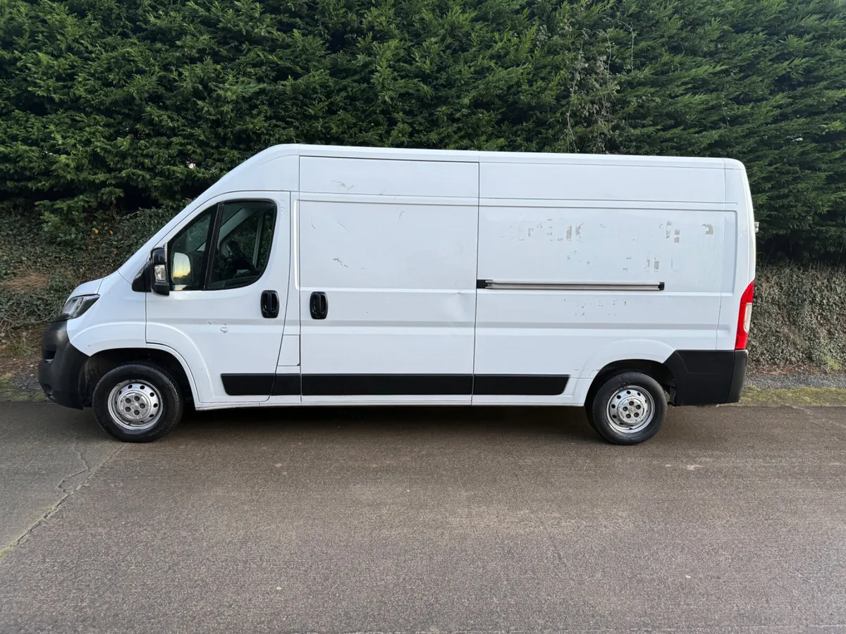 2022 Peugeot boxer 2.2  BHDI  335 L3H2 - Image 3