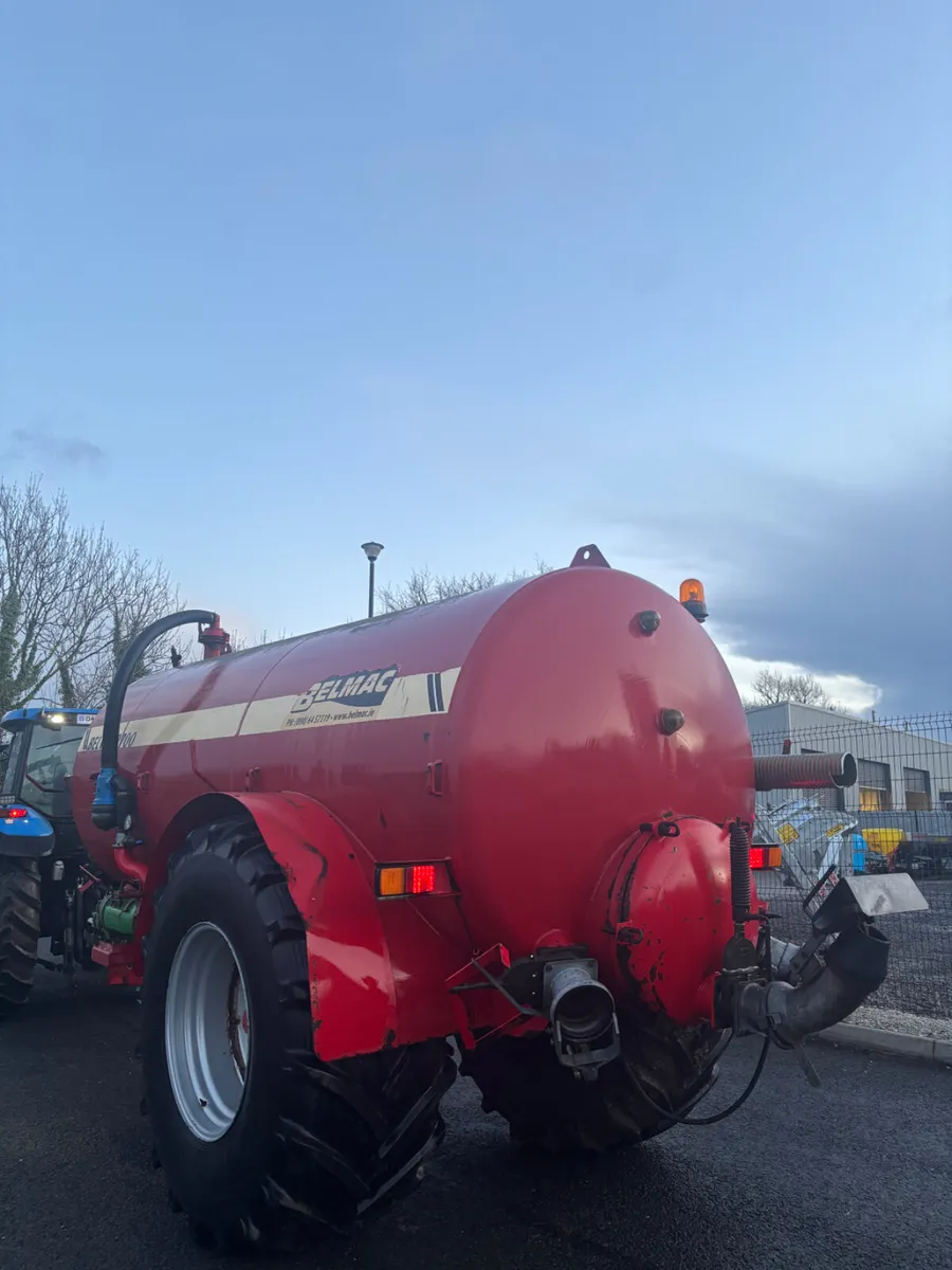 2013 Belmac 2700 Gallon Tanker - Image 3