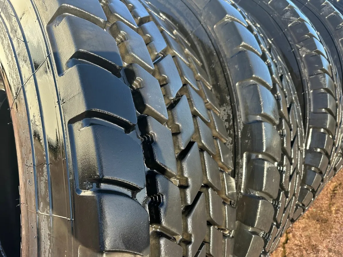 CRANE TYRES FOR SALE – 1600R25 ( 445/95R25 ) - Image 3