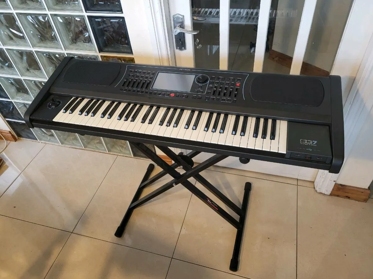 Ketron Keyboard, stand,case and pedals - Image 1