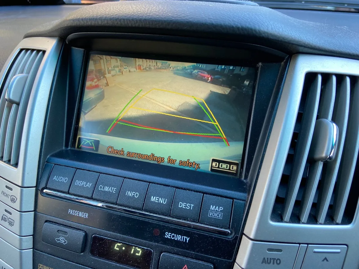 Lexus RX400h Petrol Hybrid - Image 4