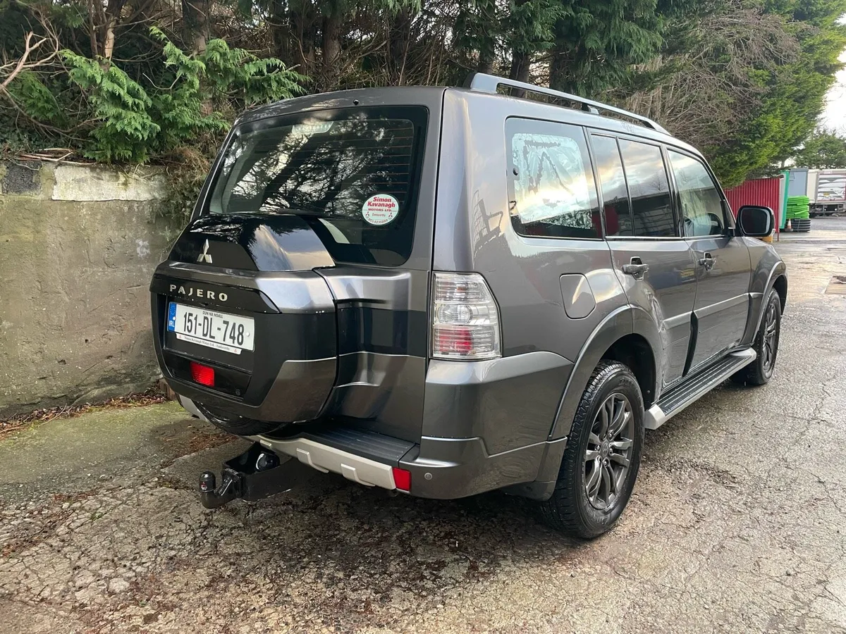 Mitsubishi pajero - Image 2