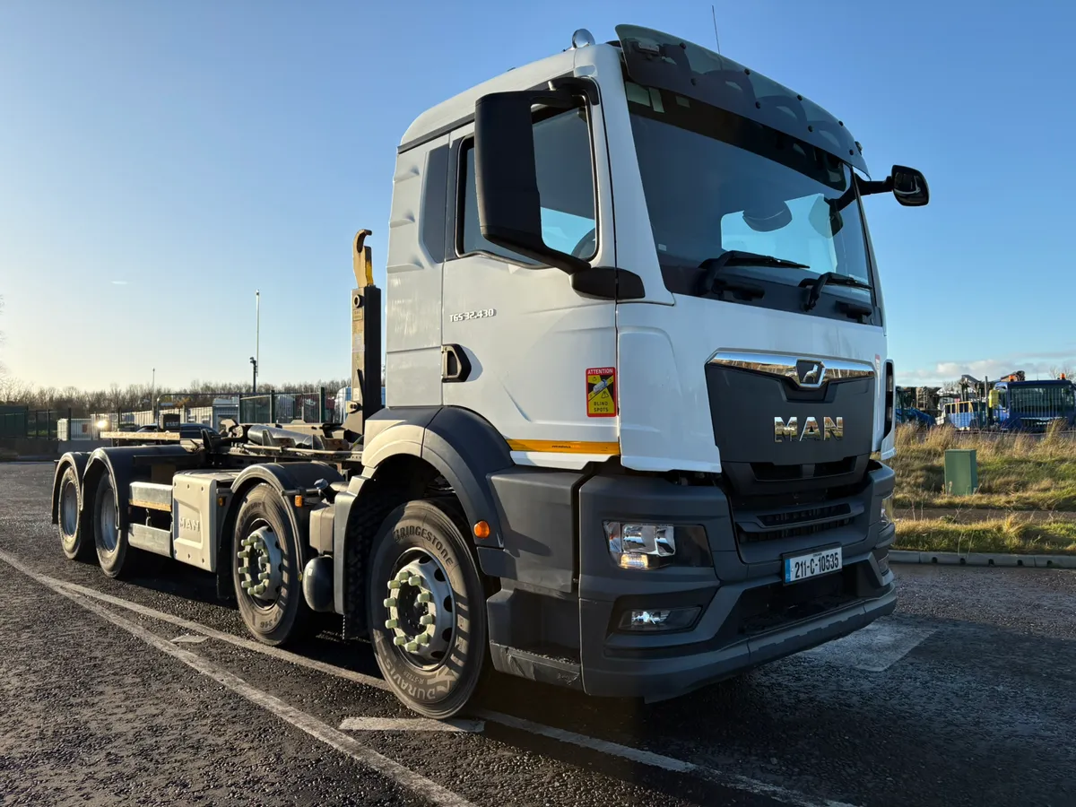 2021 Man Hyva Hookloader - Image 1