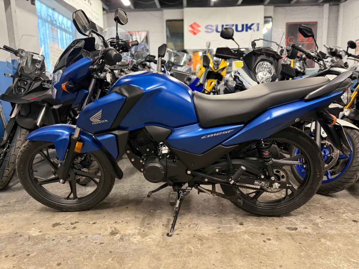 2025 Honda CB125F - Image 4
