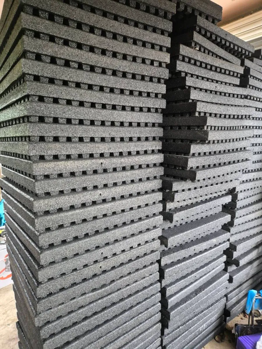 Rubber tiles - Image 2