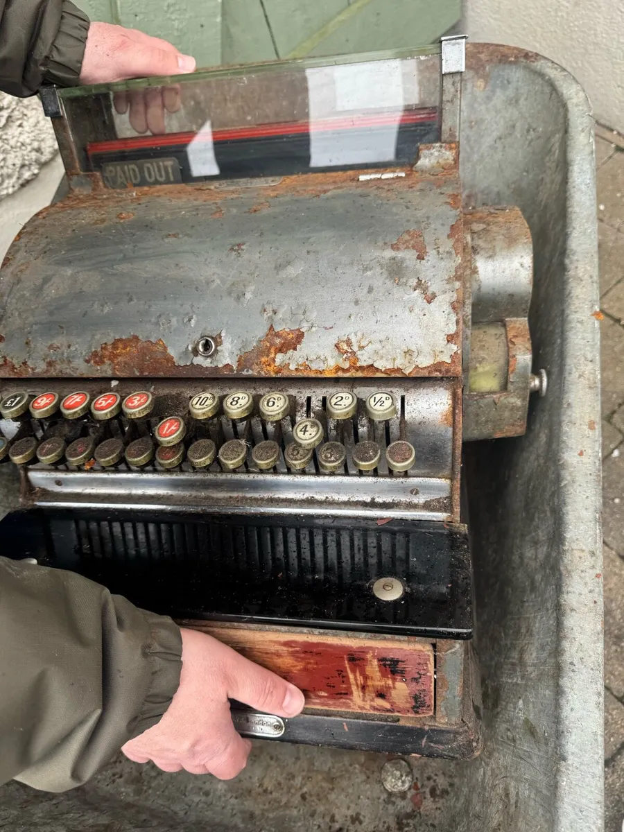 Vintage cash register - Image 3