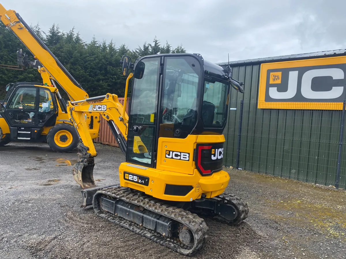 EX DEMO JCB 25Z-1 PLUS MINI EXCAVATOR YEAR 2024 - Image 2