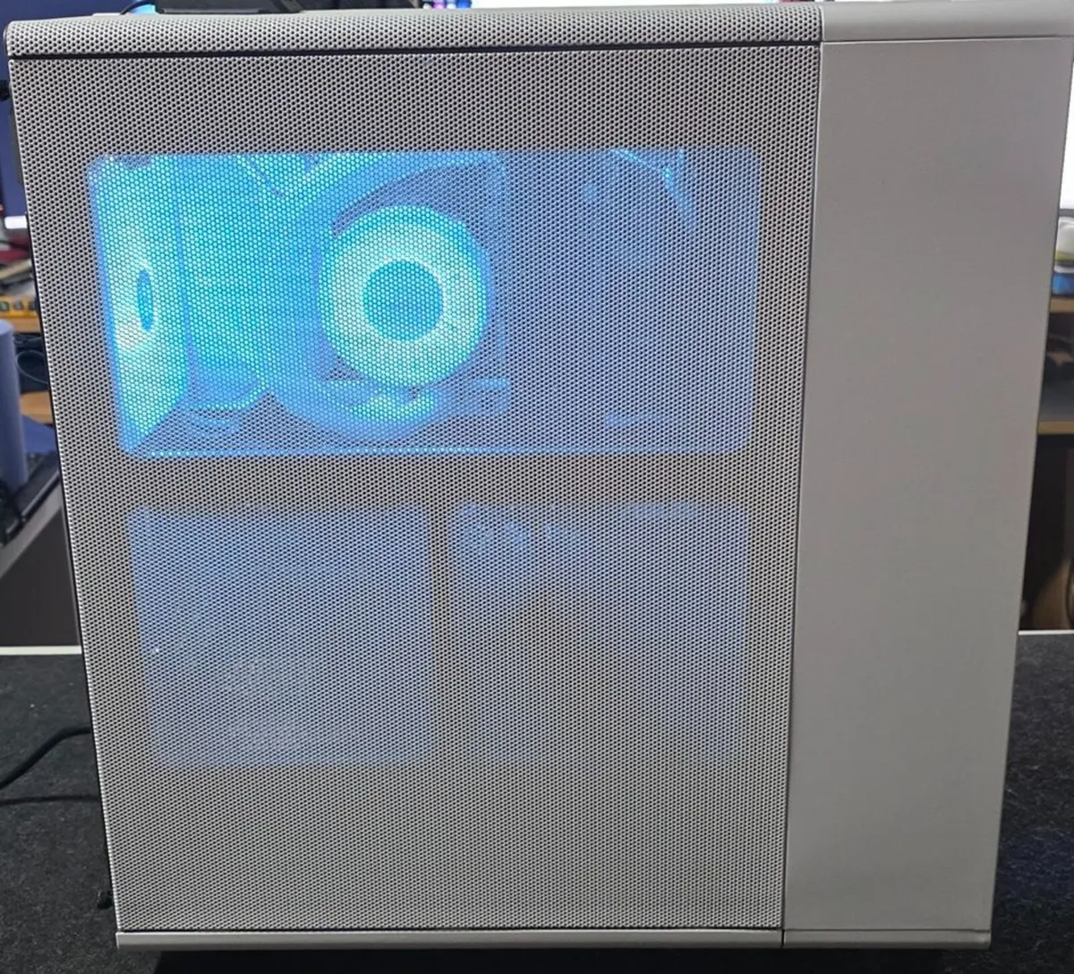 Hi-End Ryzen X3D & RX 9070 XT 16GB Gaming PC - Image 3
