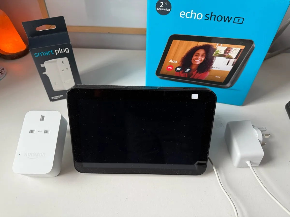 Amazon alexa echo show 8 2nd Gen and smart plug - Image 1