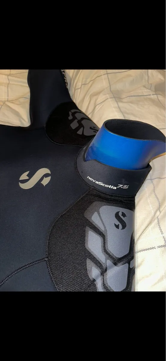 Scubapro Nova Scotia semi dry wetsuit - Image 1