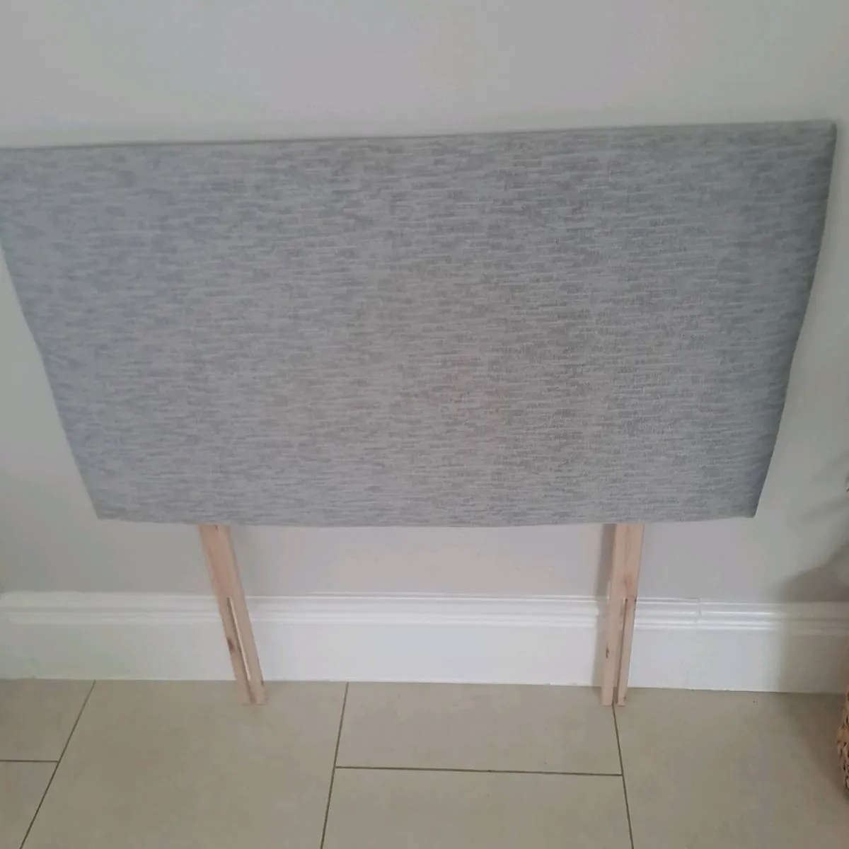 Single Bed Base and headboard. 3ft Divan. - Image 1